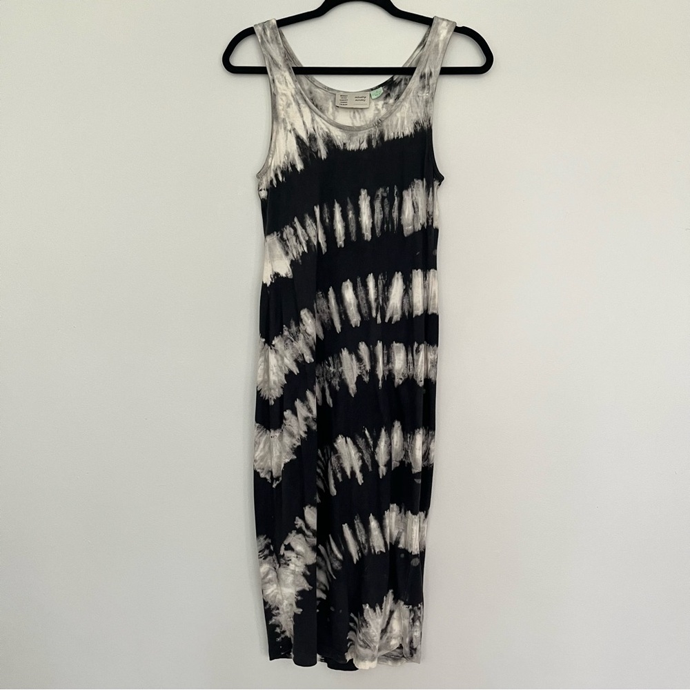 Saturday Sunday by Anthropologie Black and White Tie-Dye Midi Dress